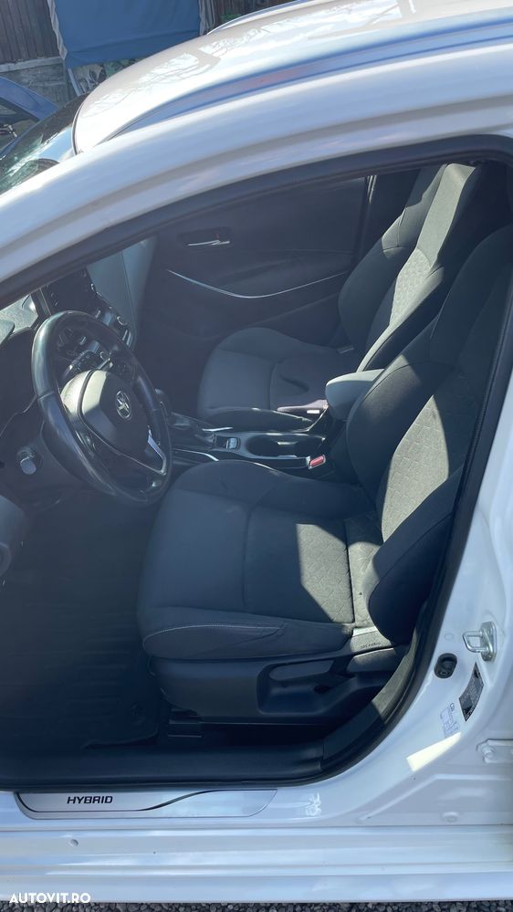 Toyota Corolla 1.8 Hybrid Comfort - 10