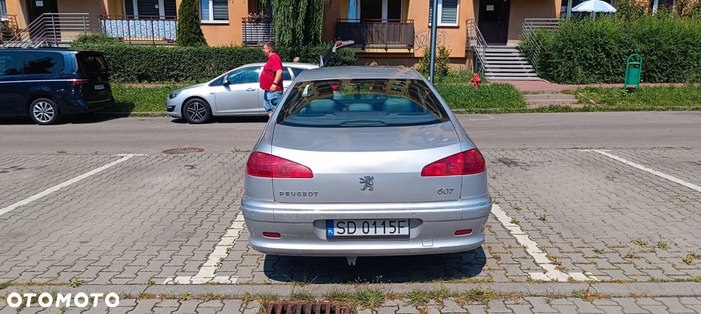 Peugeot 607 2.2 - 4