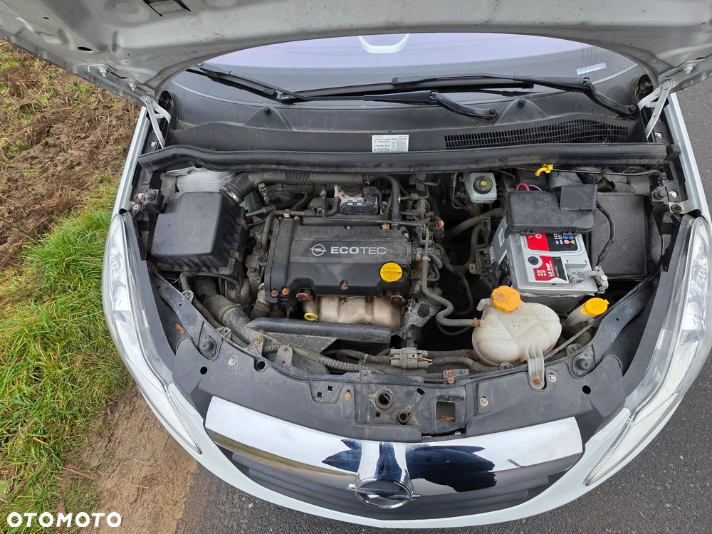 Opel Corsa 1.2 16V Easytronic Cosmo - 27