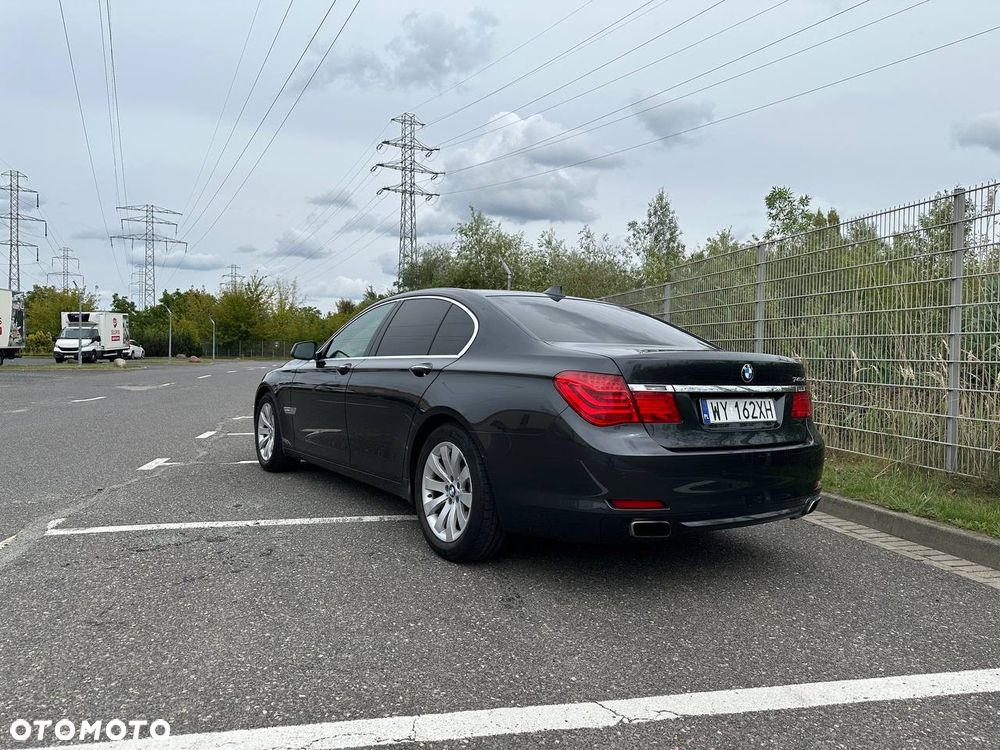 BMW Seria 7 740d xDrive - 17