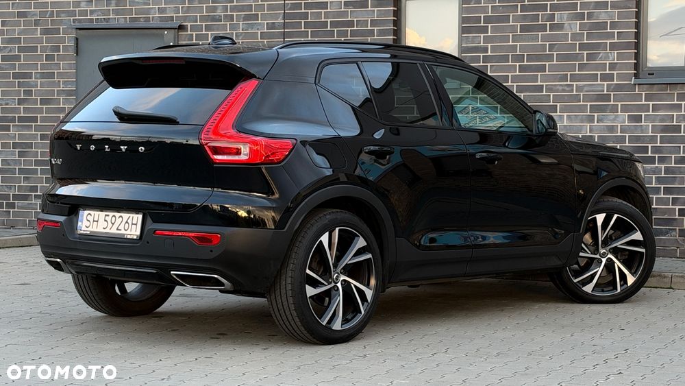 Volvo XC 40 D4 AWD Geartronic R-Design - 23