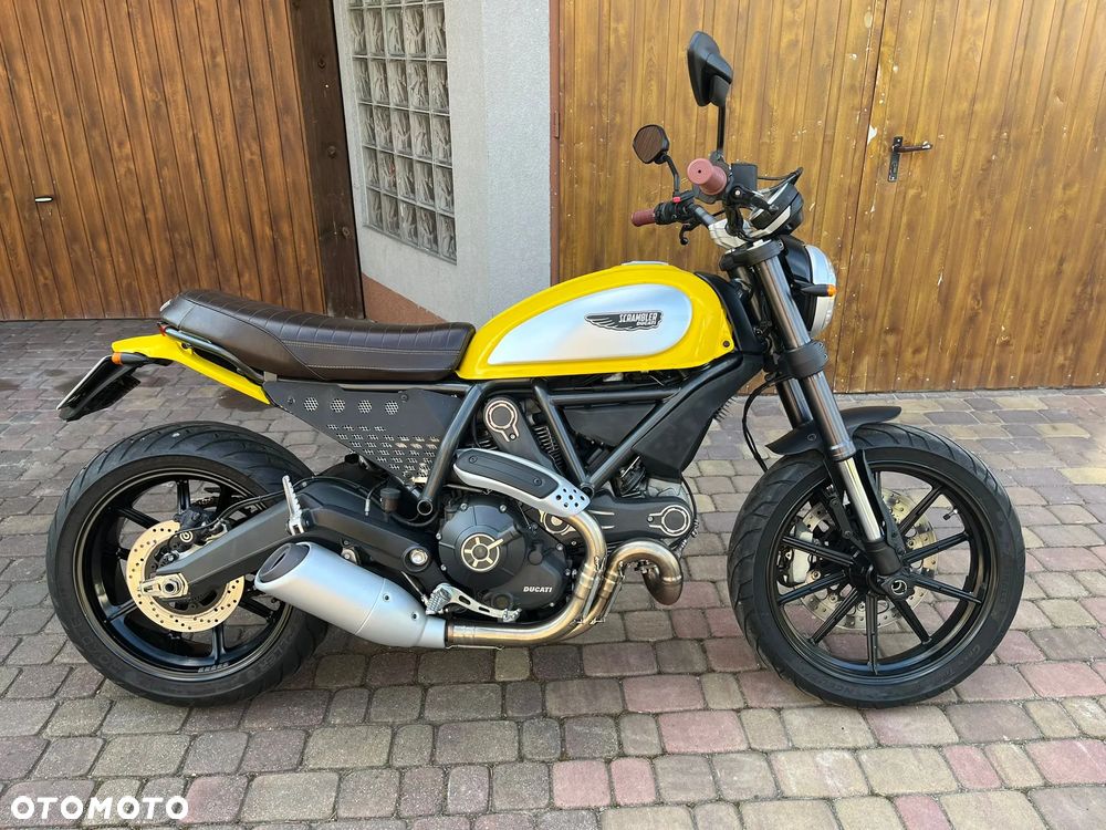 Ducati Scrambler - 1