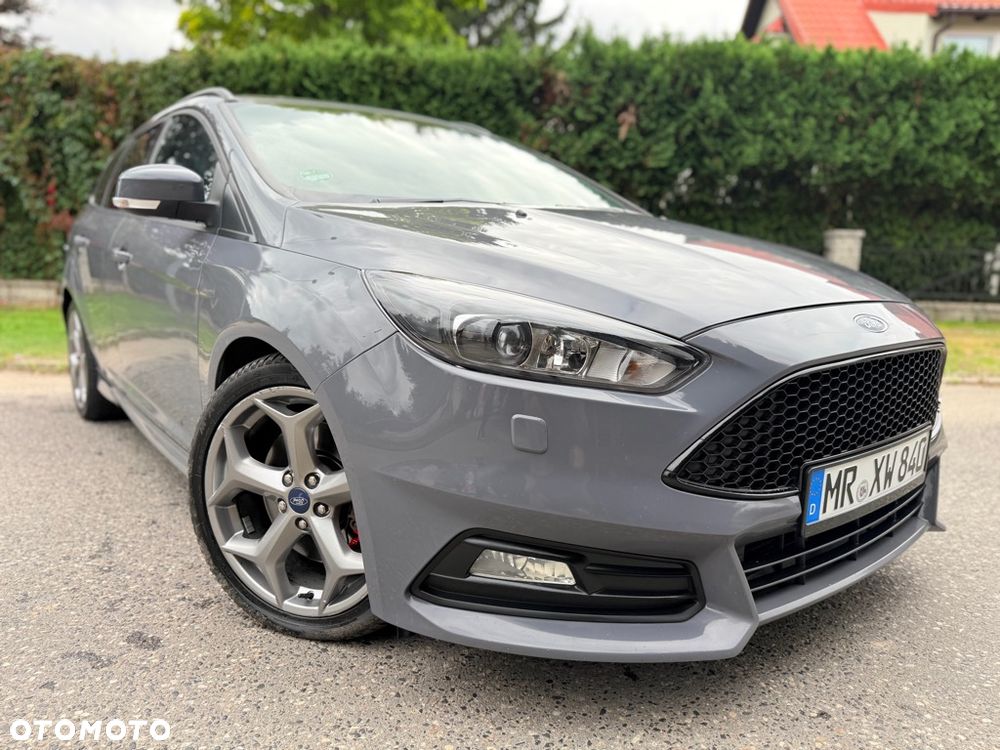 Ford Focus 2.0 TDCi ST mit Leder-Sport-Paket - 9