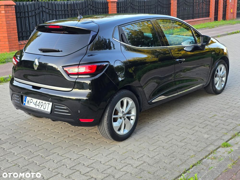 Renault Clio - 9