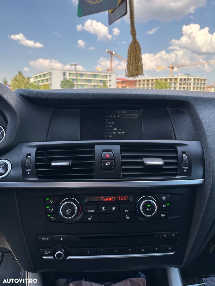 BMW X3 2013 — imagine 8