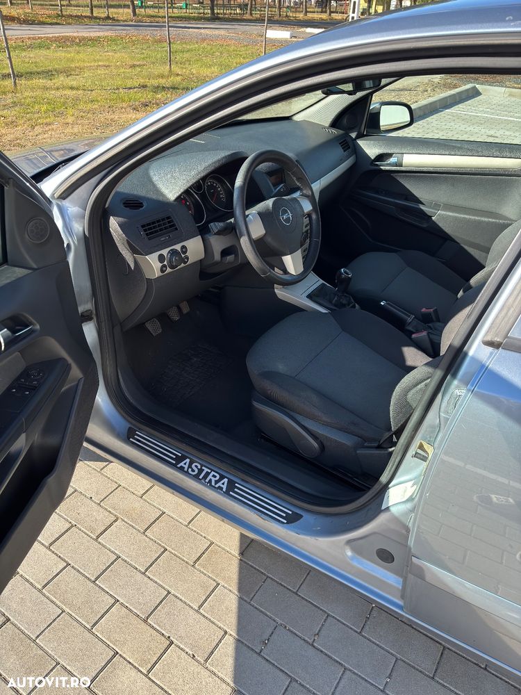 Opel Astra - 16