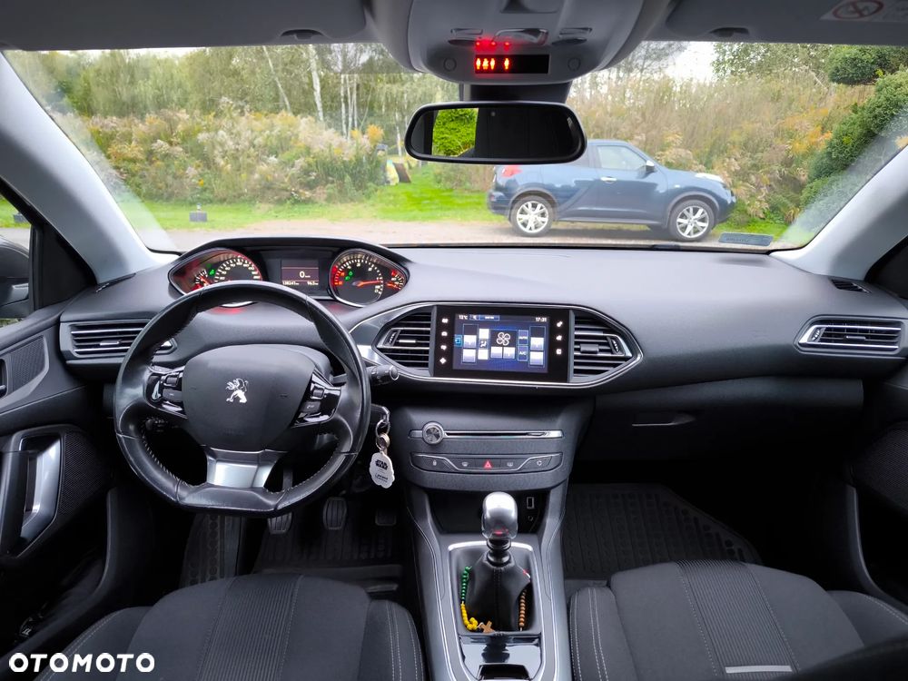 Peugeot 308 SW e-HDi 115 Stop & Start Allure - 12