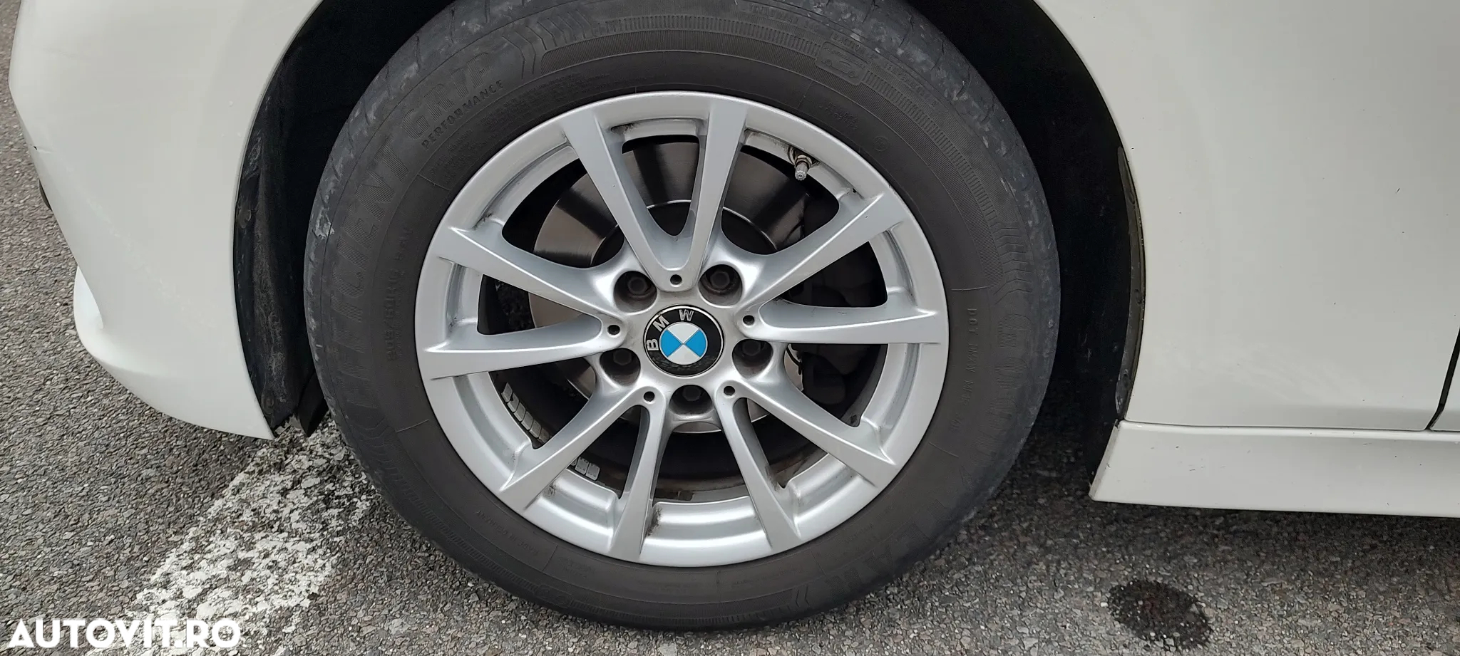 BMW Seria 3 320i Touring Aut. Advantage - 2