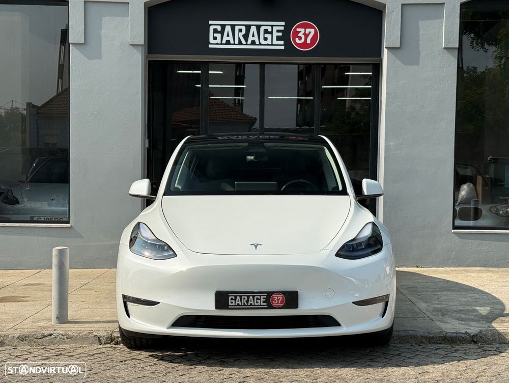 Tesla Model Y Long Range Dual Motor AWD - 2