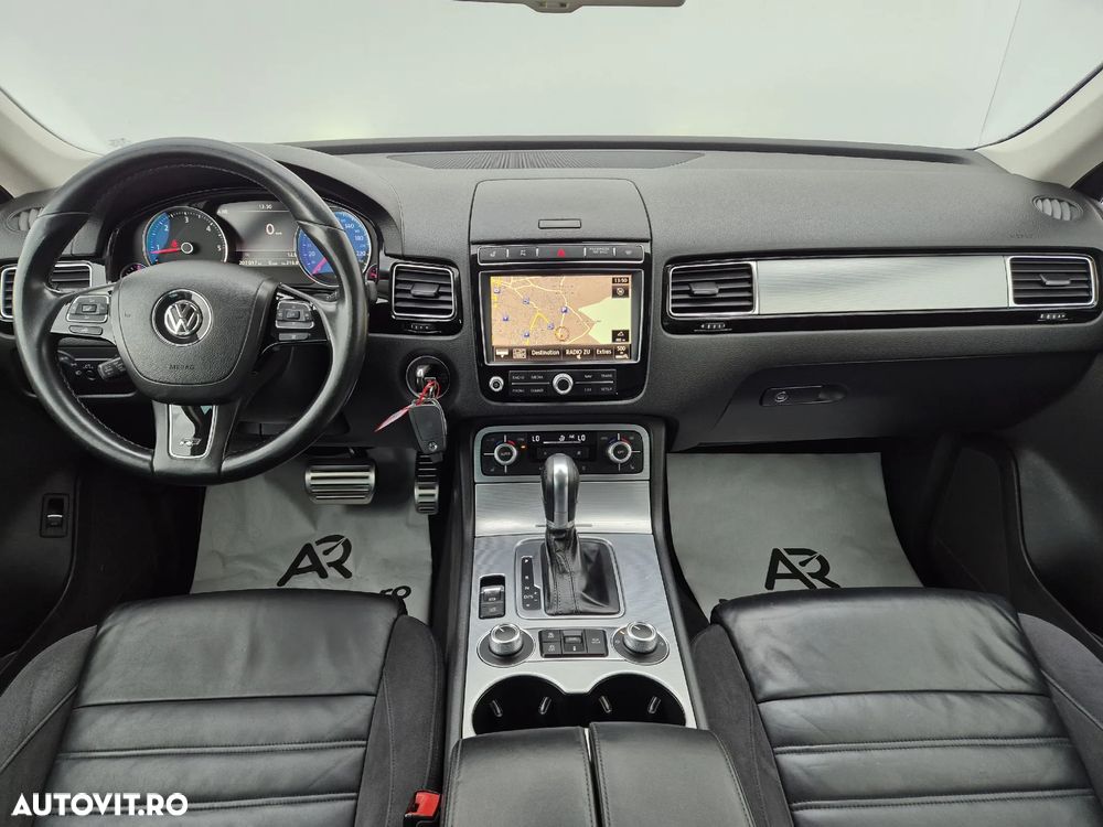 Volkswagen Touareg 3.0 V6 TDI BMT - 14