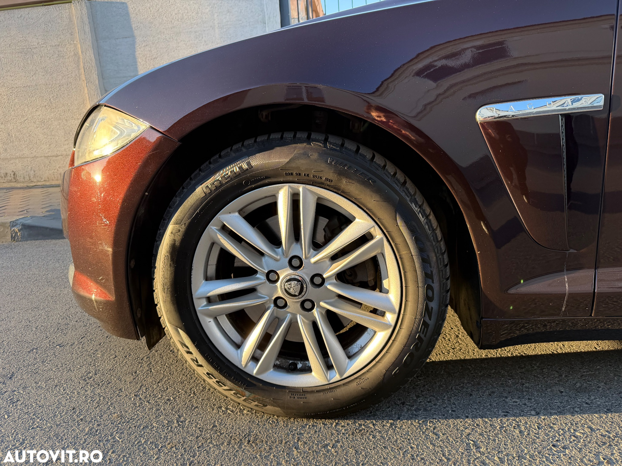 Jaguar XF 2.2D - 9