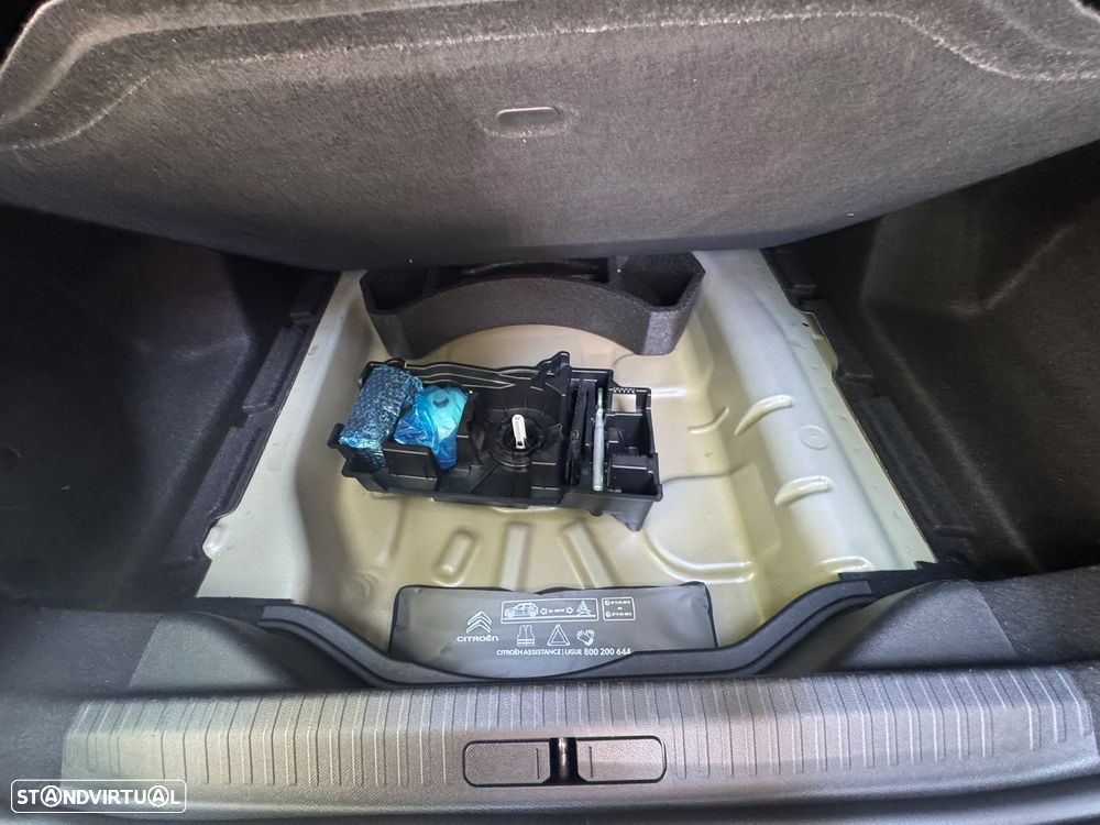 Citroën C4 X 1.2 PureTech Max EAT8 - 17