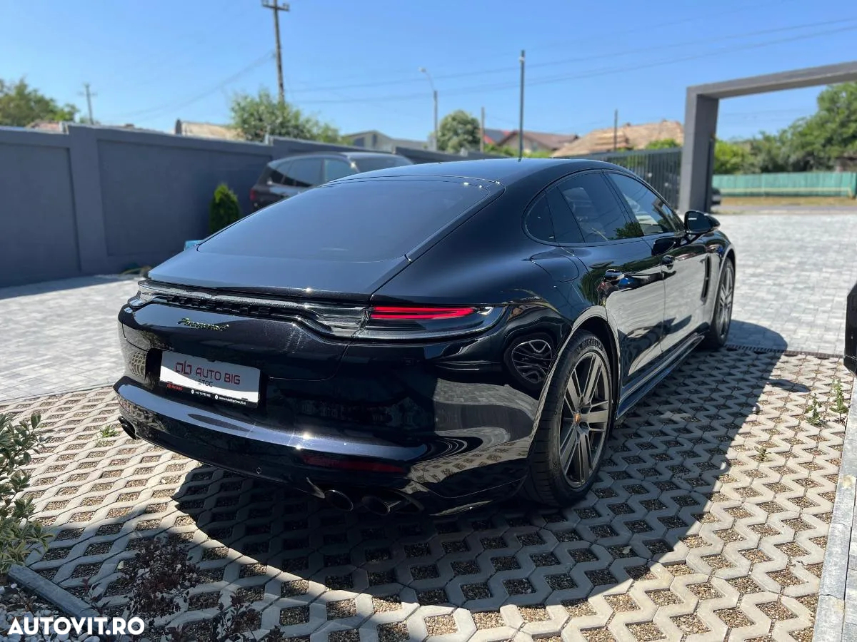 Porsche Panamera - 14