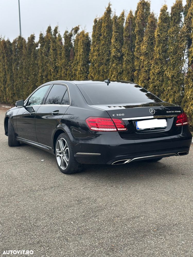 Mercedes-Benz E 300 BLUETEC HYBRID 7G-TRONIC - 4