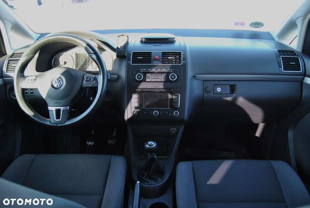 Volkswagen Touran 1.6 TDI DPF STYLE - 9