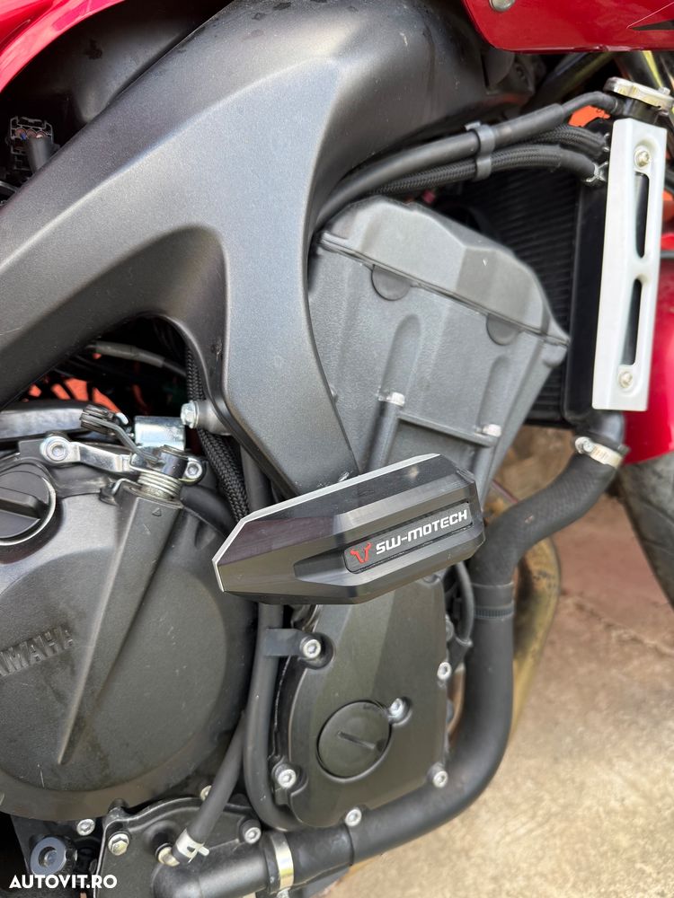 Yamaha FZ-6S2 Fazer - 12