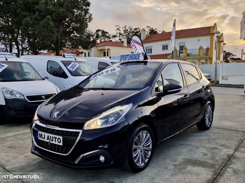 Peugeot 208 1.5 BlueHDi Signature - 4