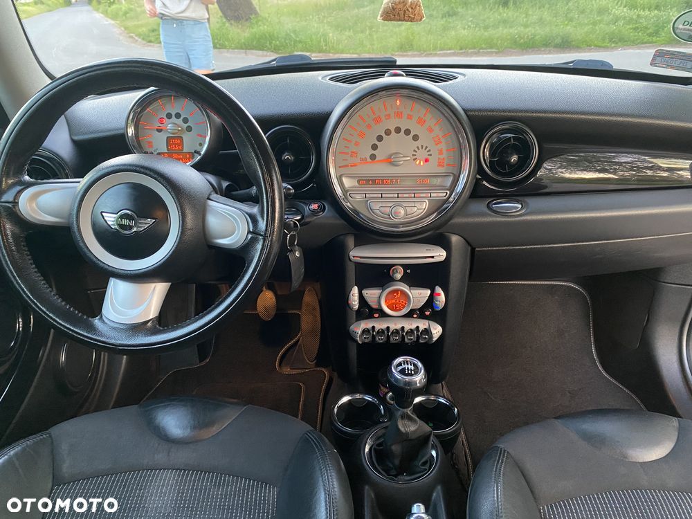 MINI Cooper Standard - 9