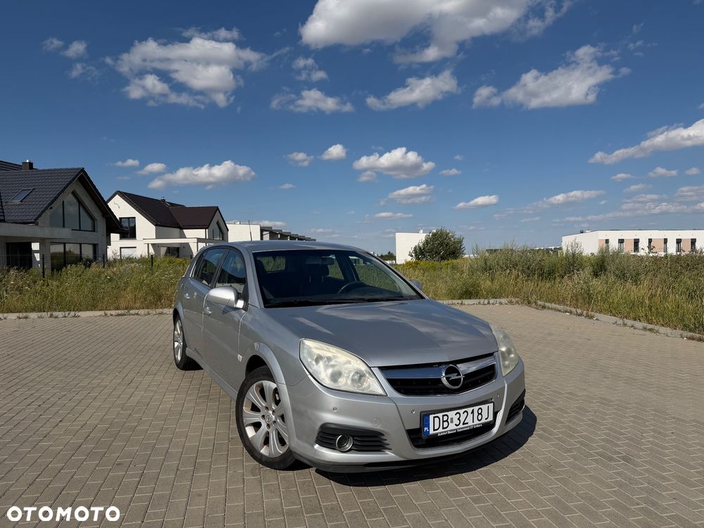 Opel Signum 1.9 CDTI Cosmo - 1