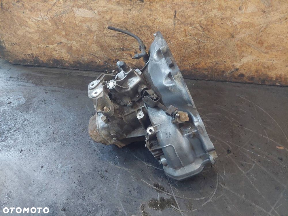 SKRZYNIA BIEGÓW OPEL CORSA C 1.0 12V MANUAL 5 BIEGÓW F13C394 - 4