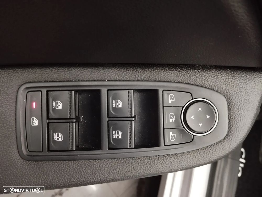 Renault Clio 1.0 TCe Evolution Bi-Fuel - 16