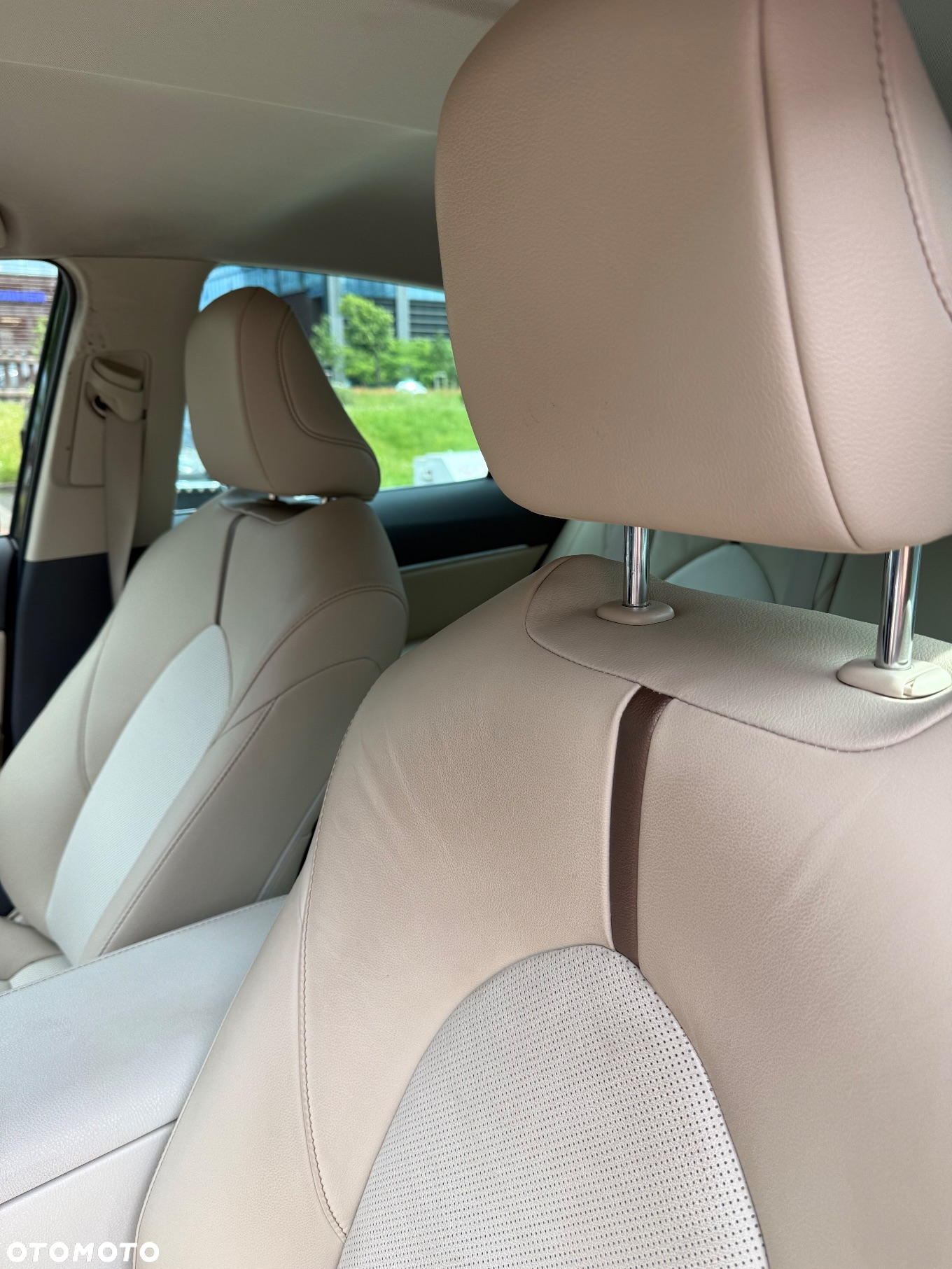 Toyota Camry 2.5 Hybrid Executive CVT - 15