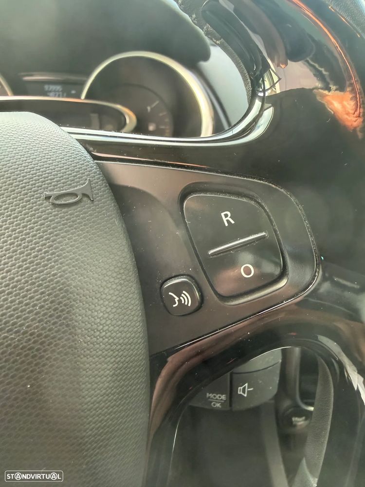 Renault Clio Sport Tourer 0.9 TCE Dynamique S - 17