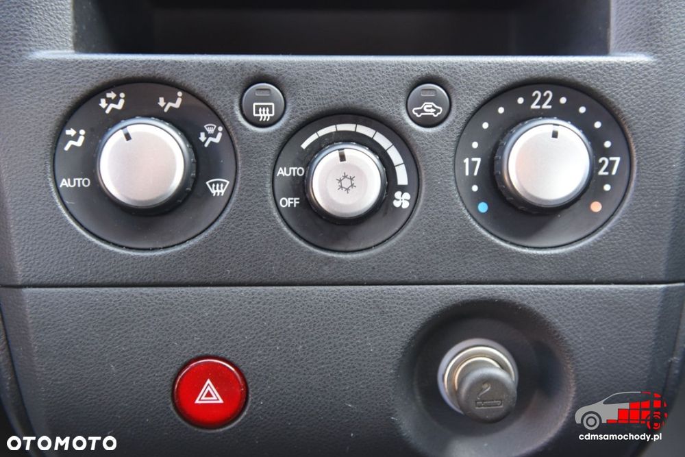 Mitsubishi Outlander - 25