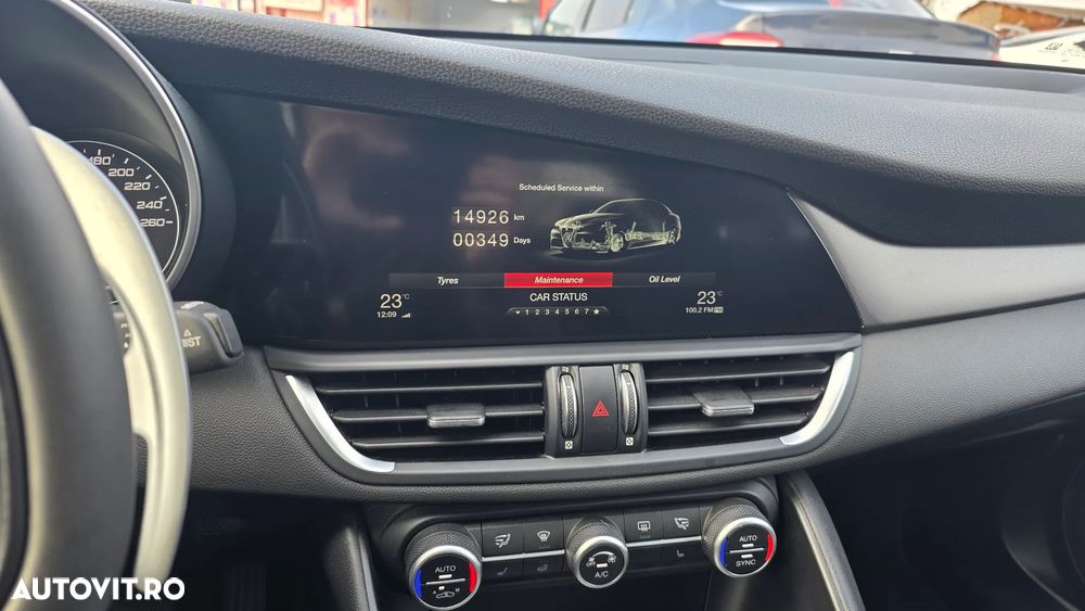 Alfa Romeo Giulia 2.0 Turbo RWD AT8 Super - 11