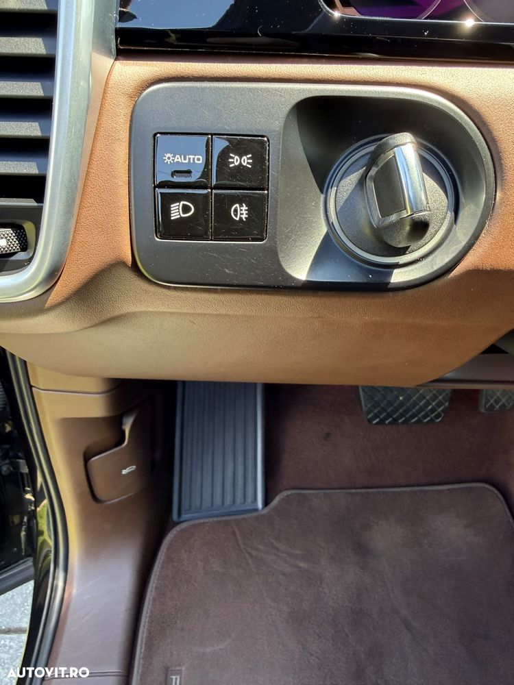 Porsche Cayenne Standard - 21