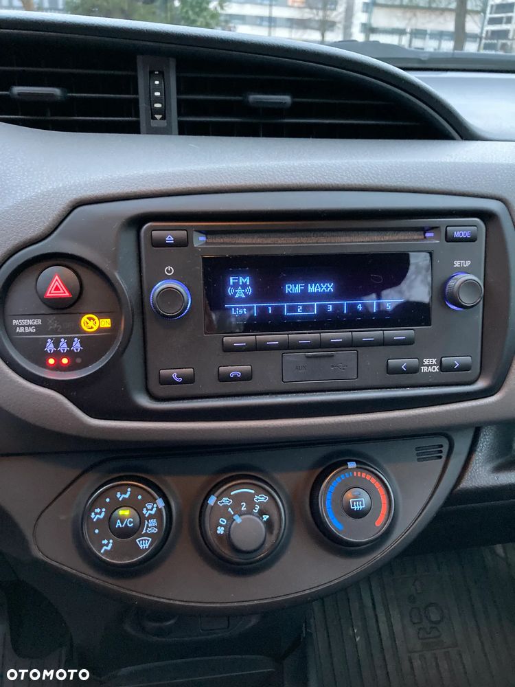 Toyota Yaris - 8