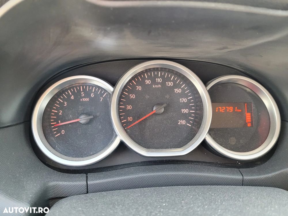 Dacia Duster 1.6 4x2 Laureate - 10