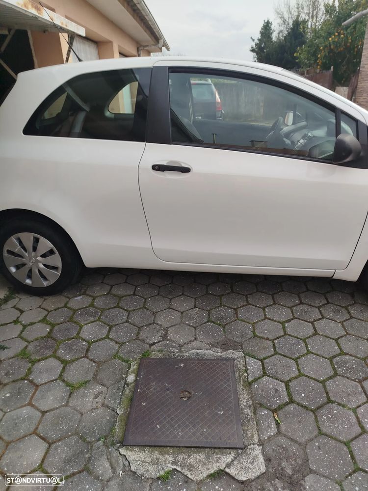 Toyota Yaris(NLP90) - 17