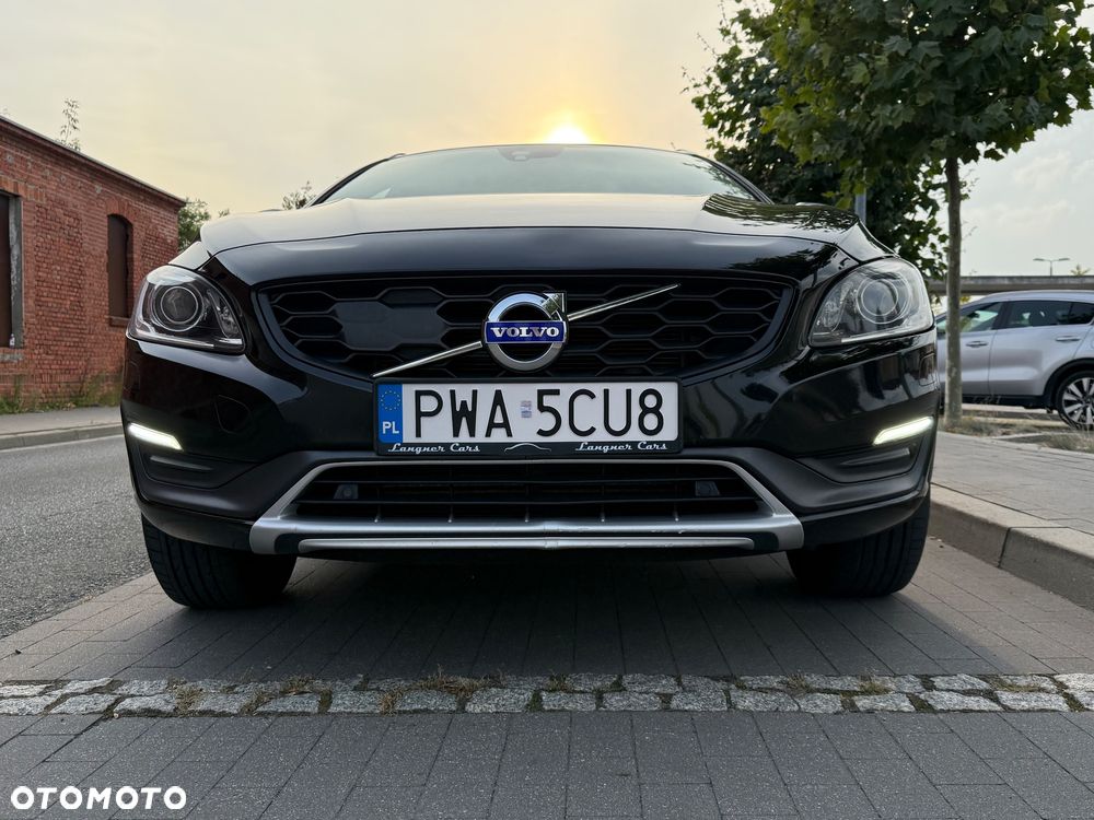 Volvo V60 Cross Country D4 AWD Summum - 8