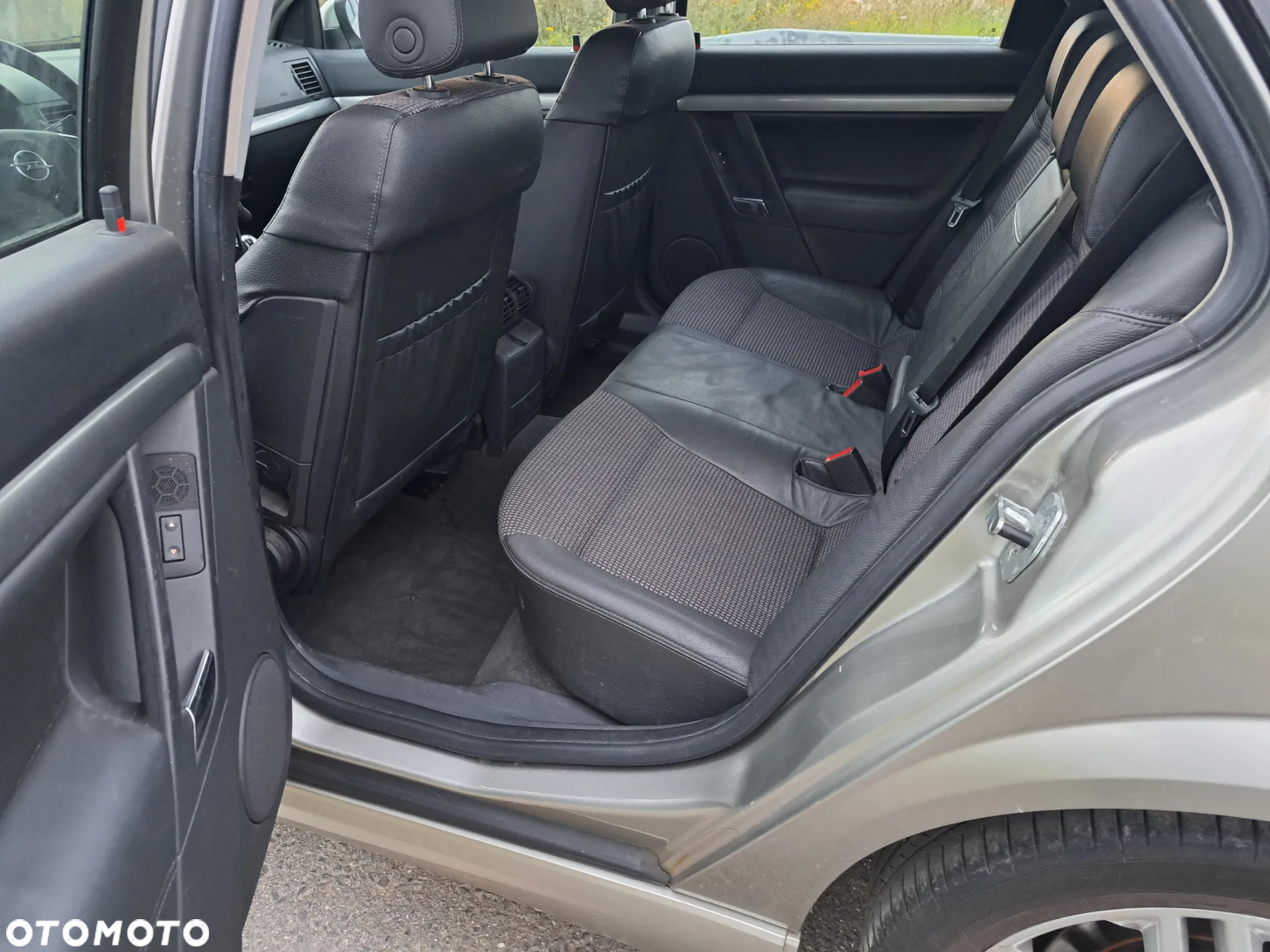 Opel Vectra 3.2 V6 GTS - 12