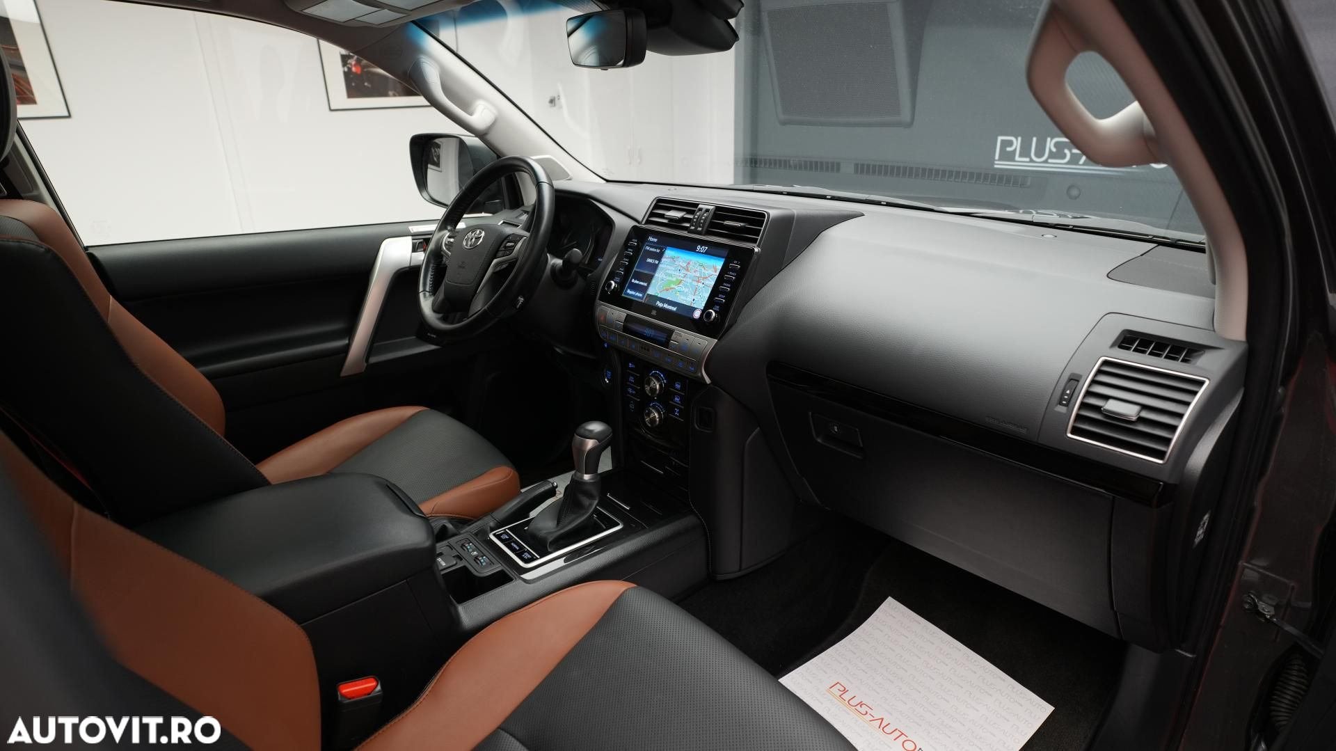 Toyota Land Cruiser - 14