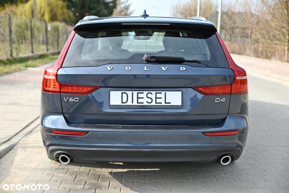 Volvo V60 D4 Geartronic Momentum Pro - 8