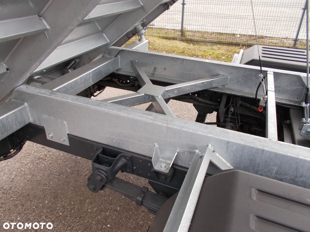 Iveco Daily 35c12 - 8