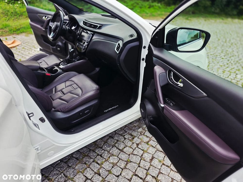 Nissan Qashqai 1.3 DIG-T DCT TEKNA+ - 24