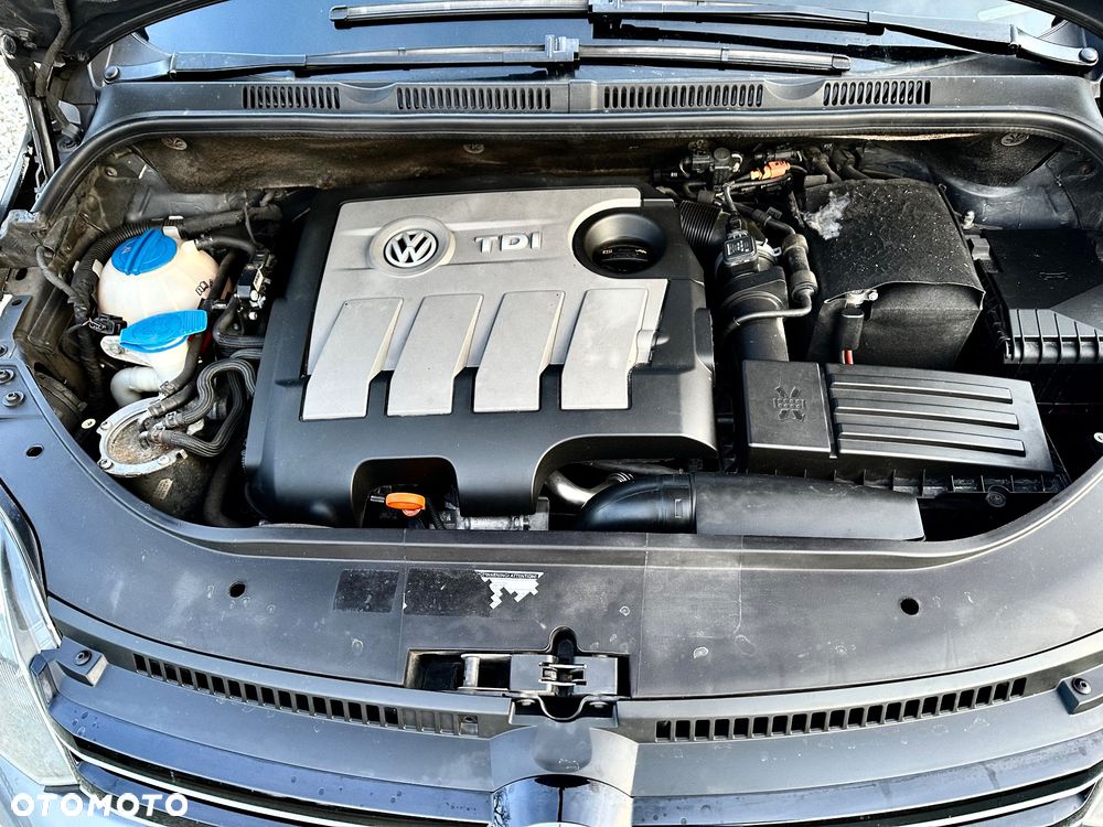Volkswagen Golf Plus 1.6 TDI DPF Comfortline - 19