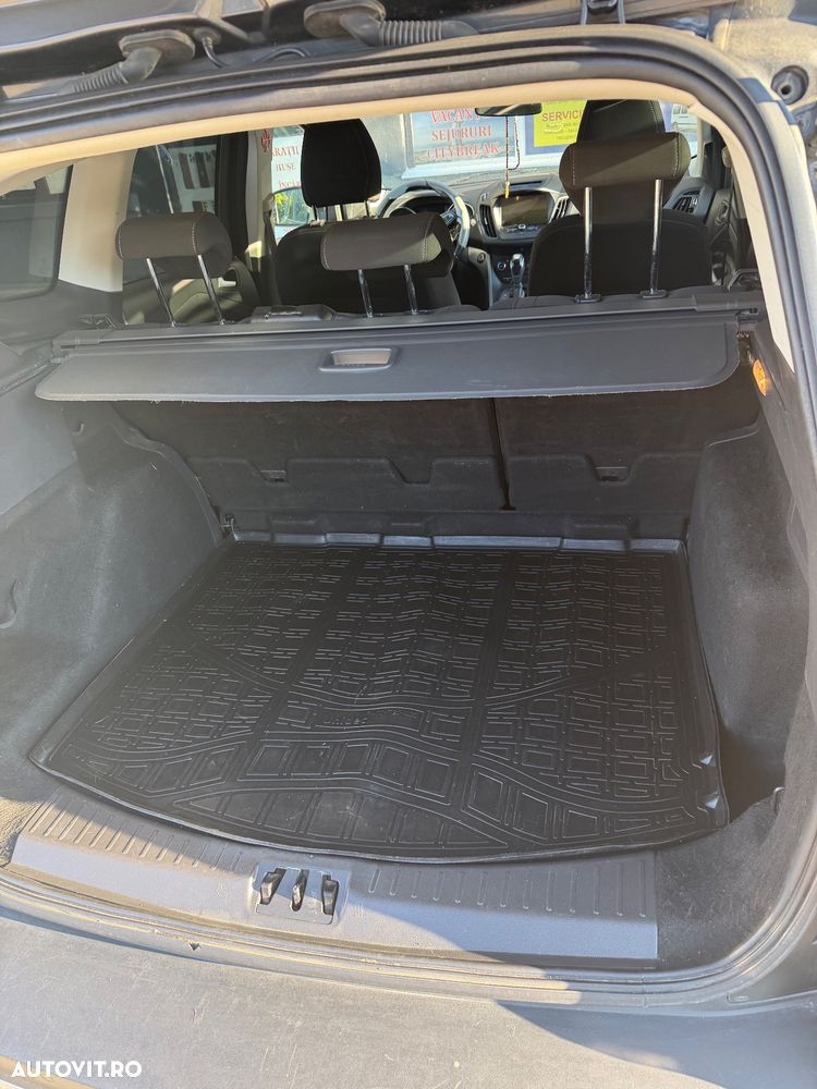 Ford Kuga - 6