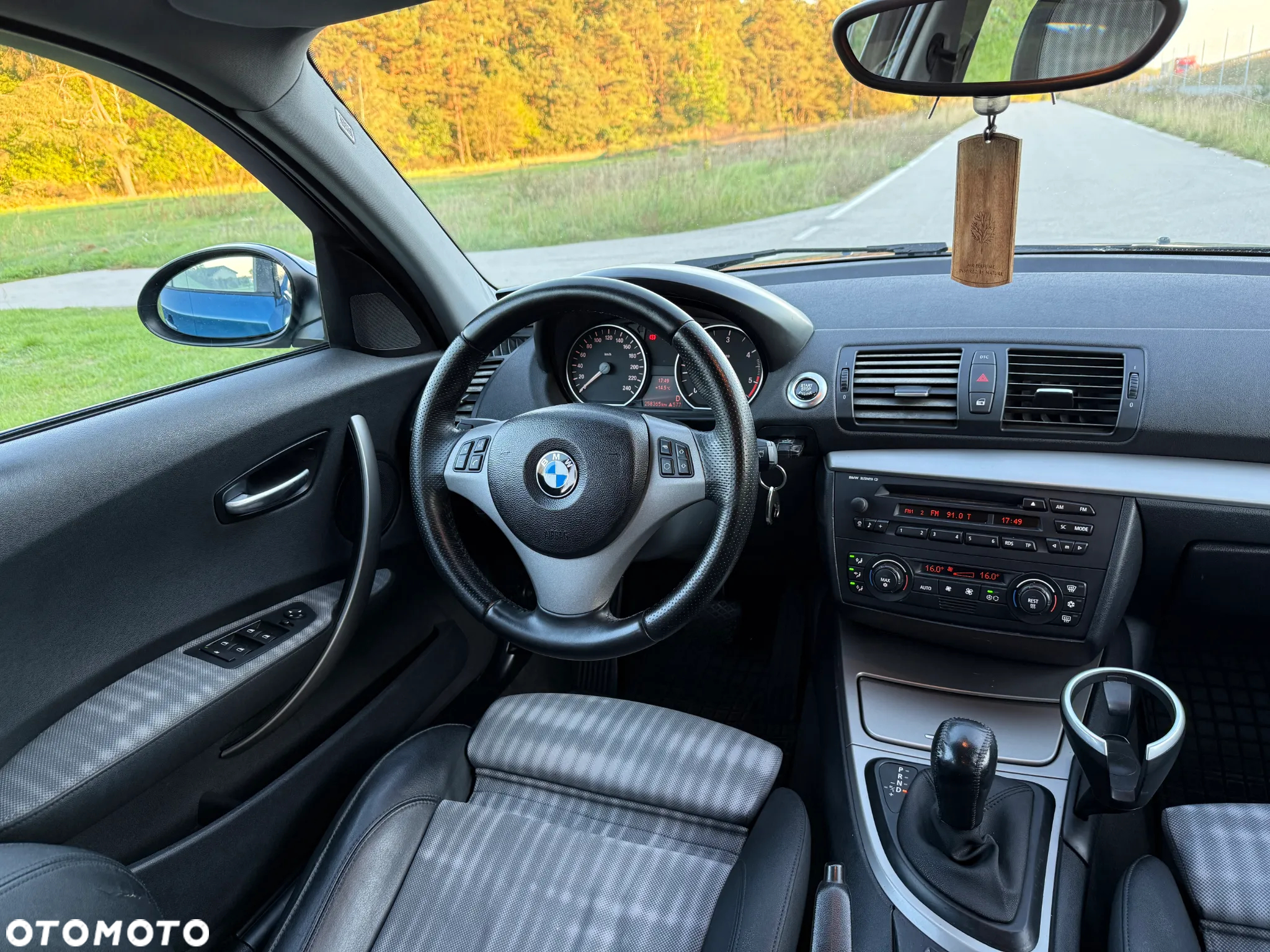 BMW Seria 1 - 15