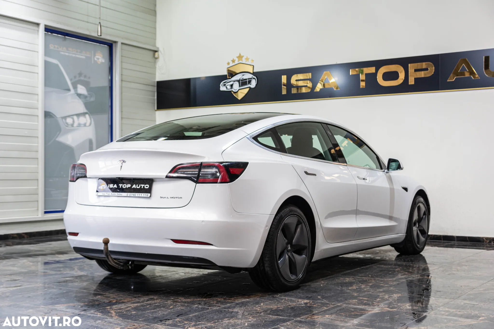 Tesla Model 3 Long Range - 4