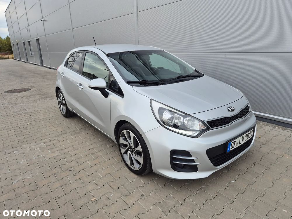 Kia Rio - 4