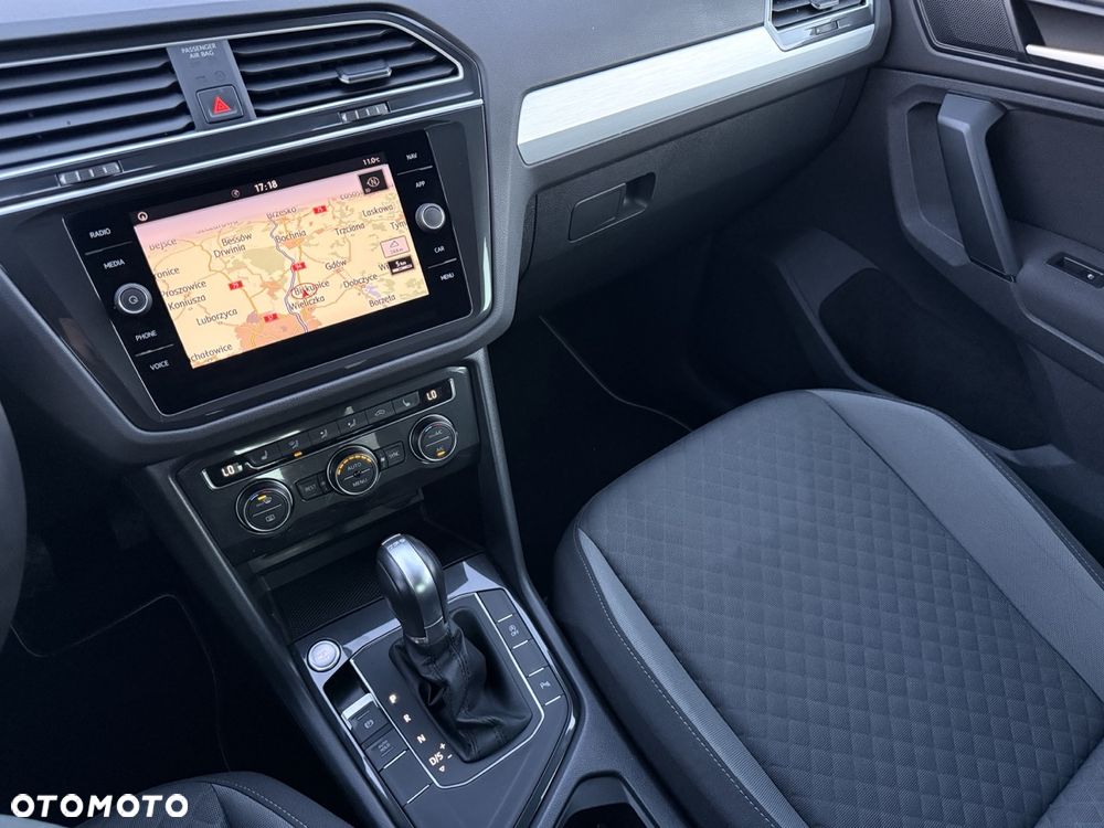 Volkswagen Tiguan - 11