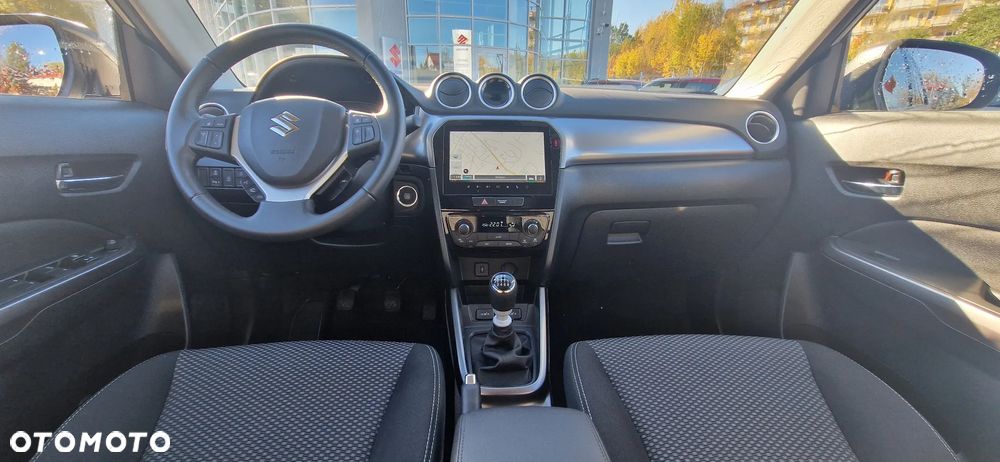 Suzuki Vitara 1.4 Boosterjet mHEV Premium Plus 2WD - 11