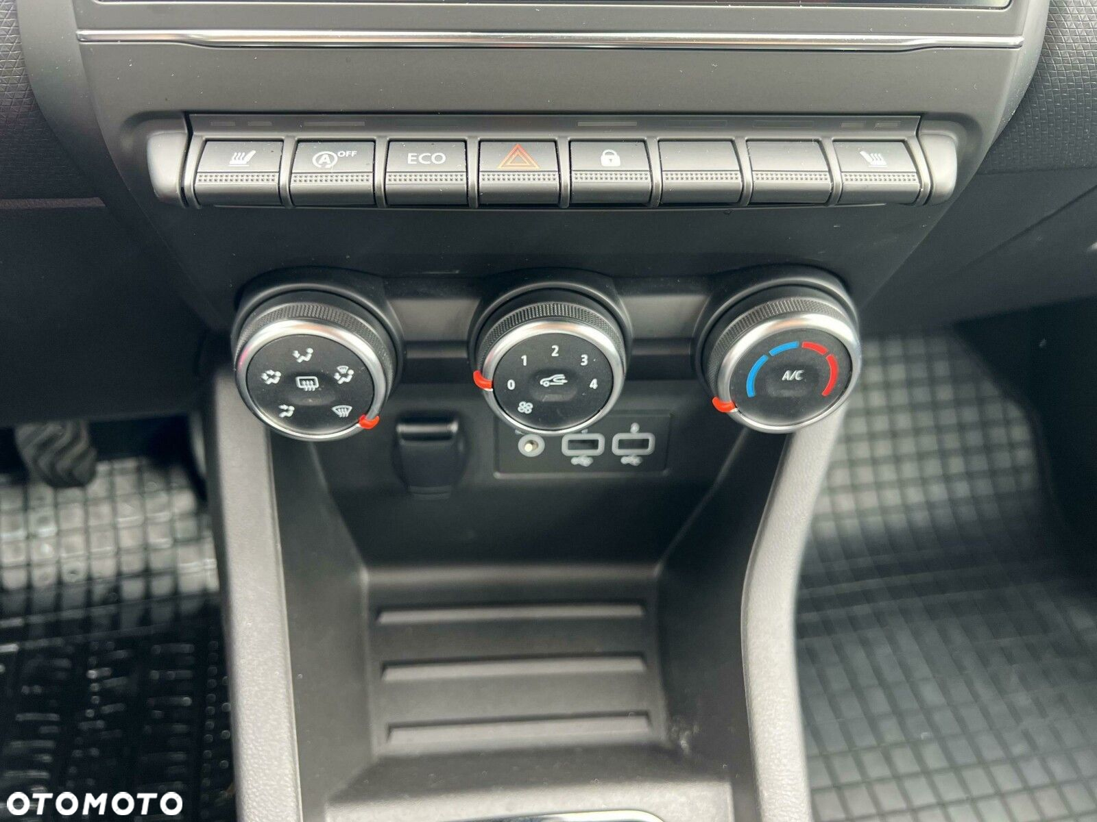Renault Clio - 13