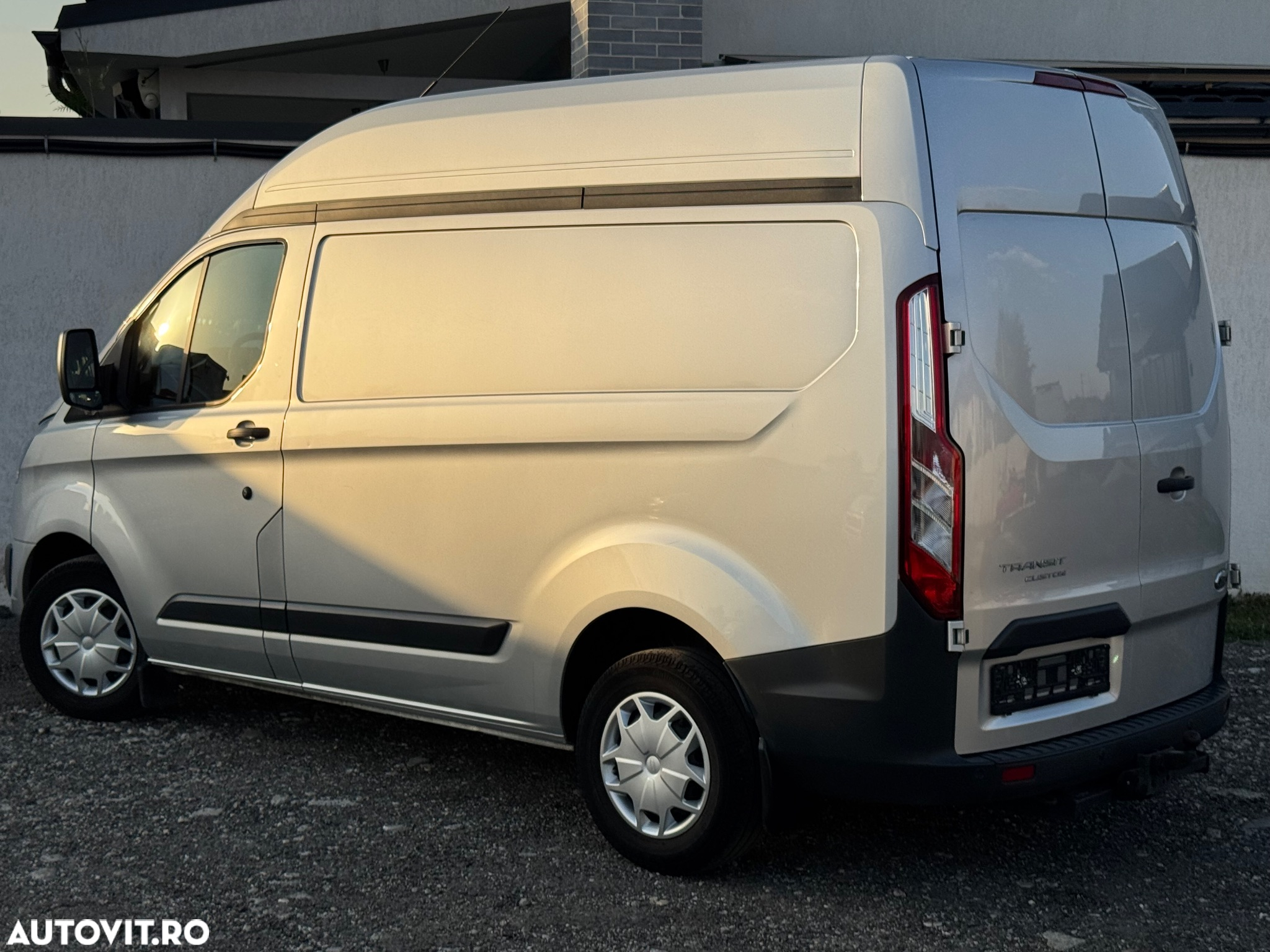 Ford Transit Custom - 8
