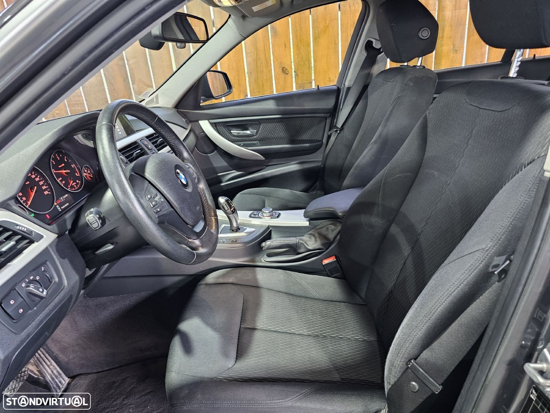 BMW 320 d Touring EfficientDynamics Auto - 8