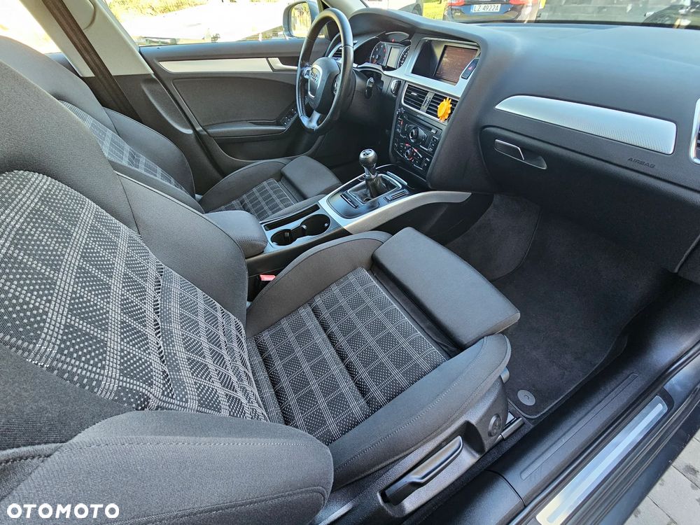 Audi A4 Avant - 13